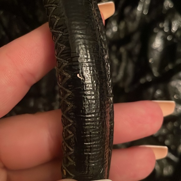 Authentic Miu Miu Patent Leather Bag Shiny - Picture 6 of 8